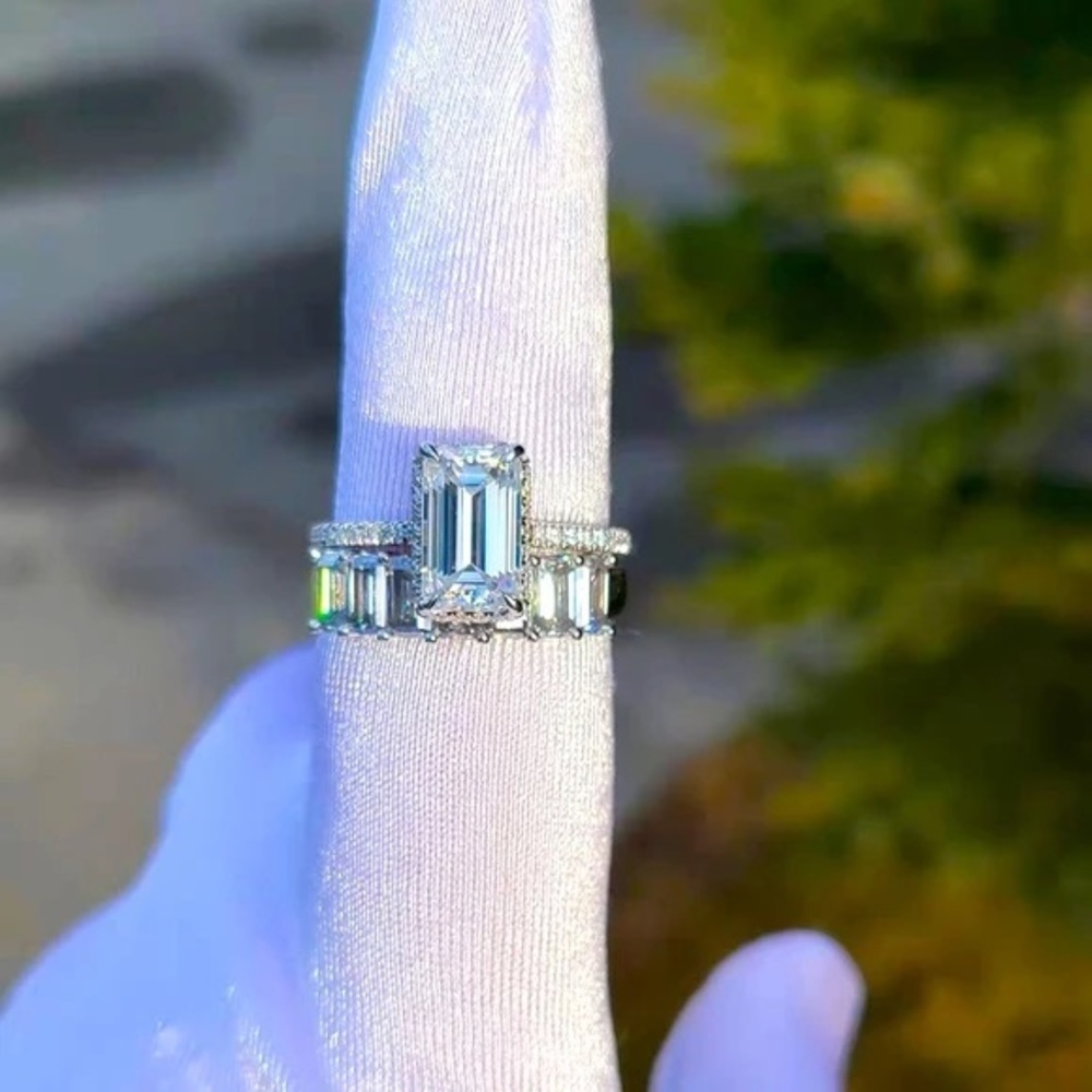 Solid 14k gold 6*10mm emerald cut moissanite ring with band